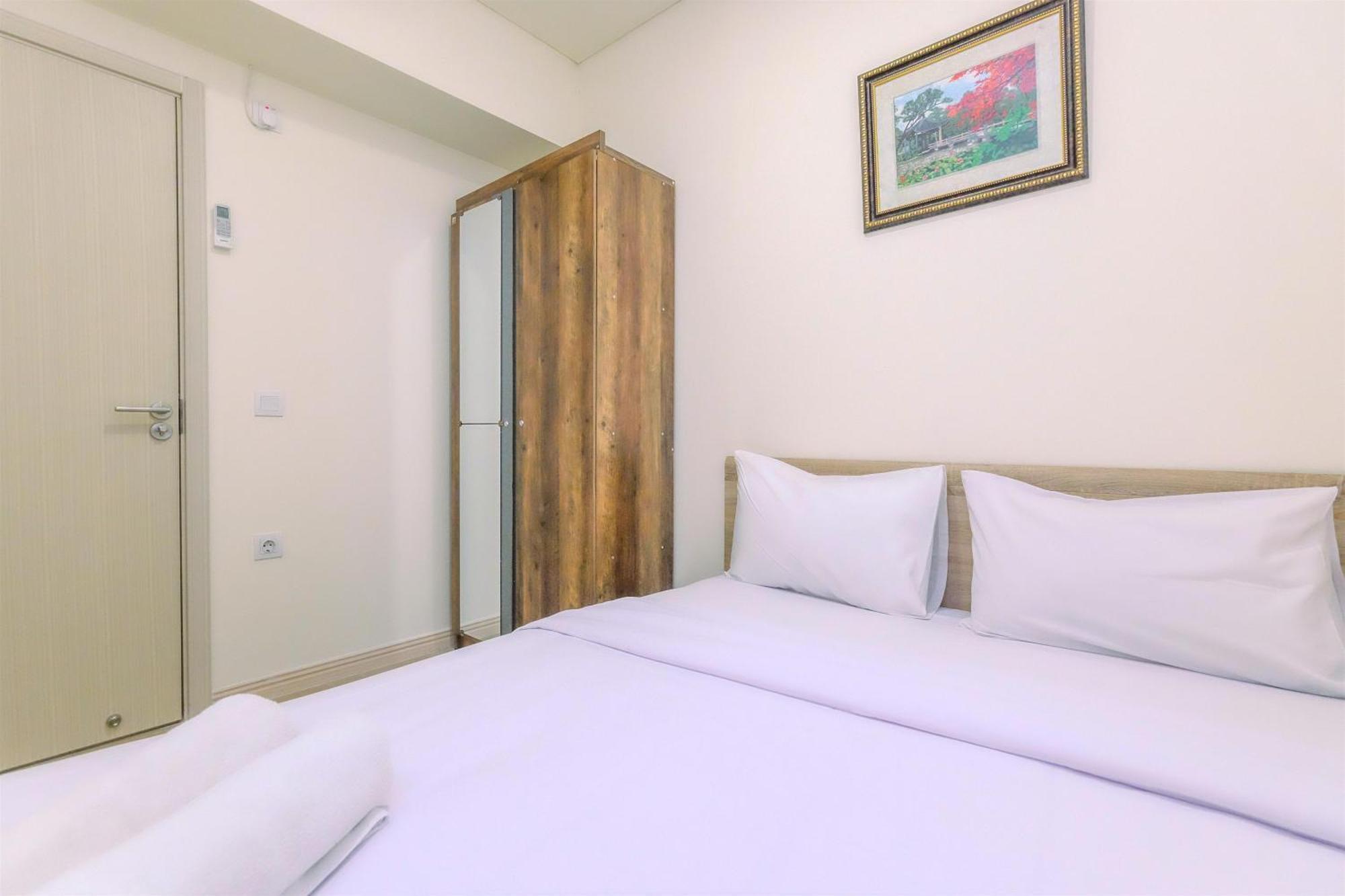 Modern And Simply 2Br At Meikarta Apartment By Travelio Cikarang Exteriör bild