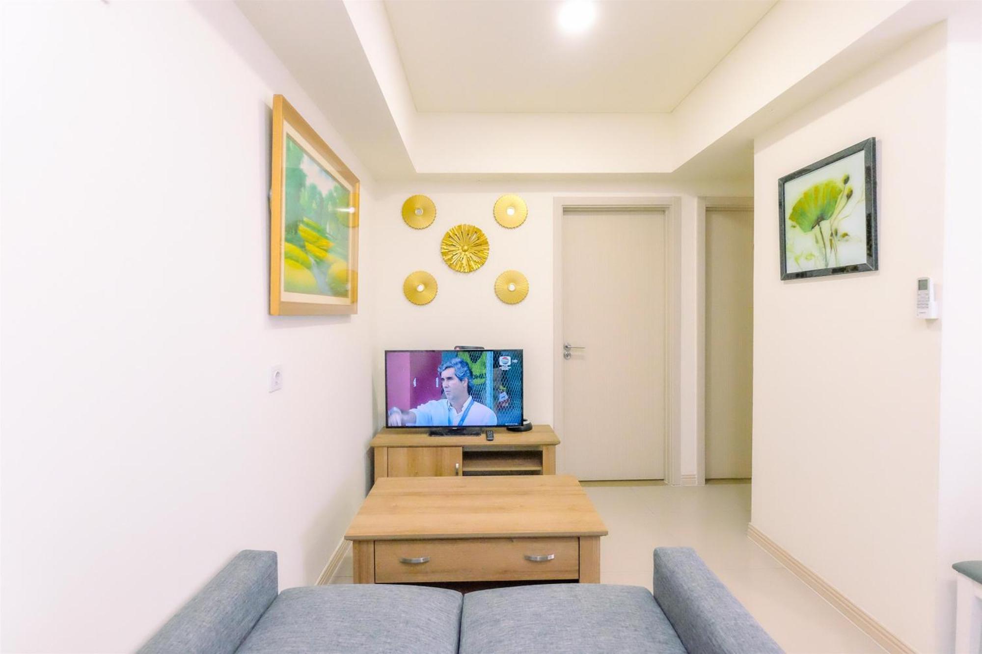 Modern And Simply 2Br At Meikarta Apartment By Travelio Cikarang Exteriör bild